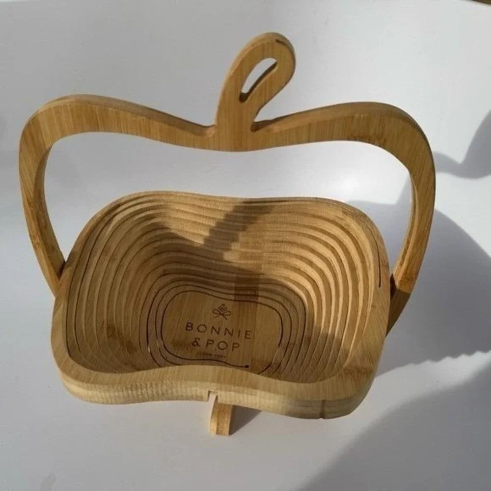 Bonnie and Pop Basket Bamboo Collapsible Apple Shape Tray Trivet Cottage Fruit